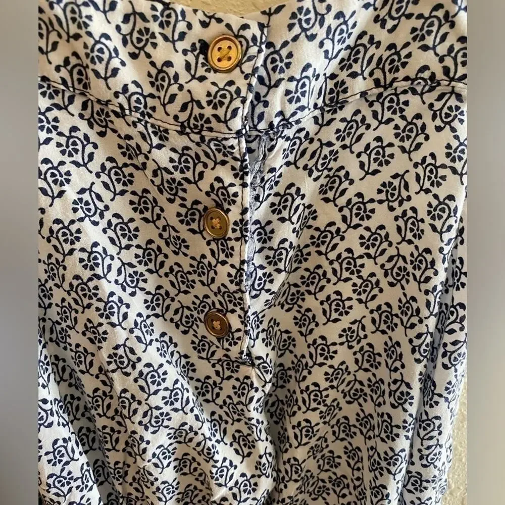Carter's Sleeveless Shorts Lightweight Blue White Floral Embroidered Romper SZ 5
